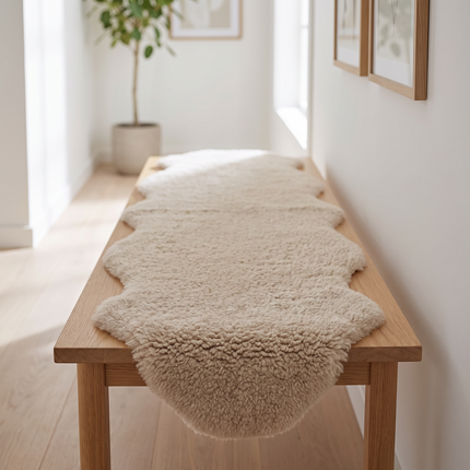 Dobbelt Saueskinn | New Zealand | Kort ull | 170x60 cm Lysebrun