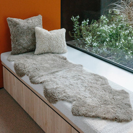  Dobbelt Saueskinn | New Zealand | Kort ull | 170x60 cm Beige